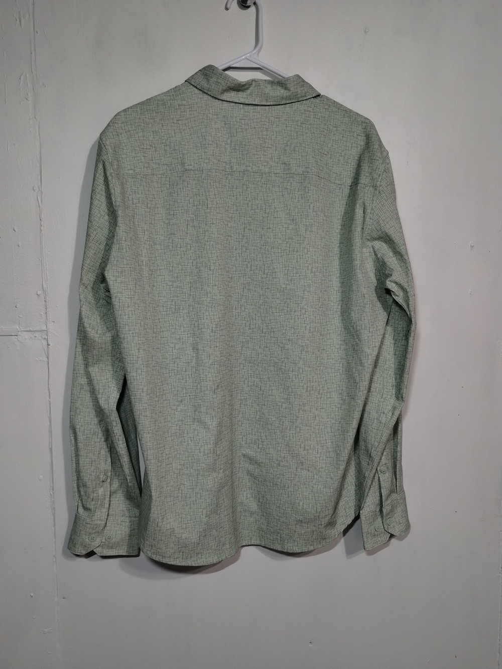 Apt. 9 Men’s Long-Sleeve Button-Down Shirt in Sage Green - Picture 2 of 11
